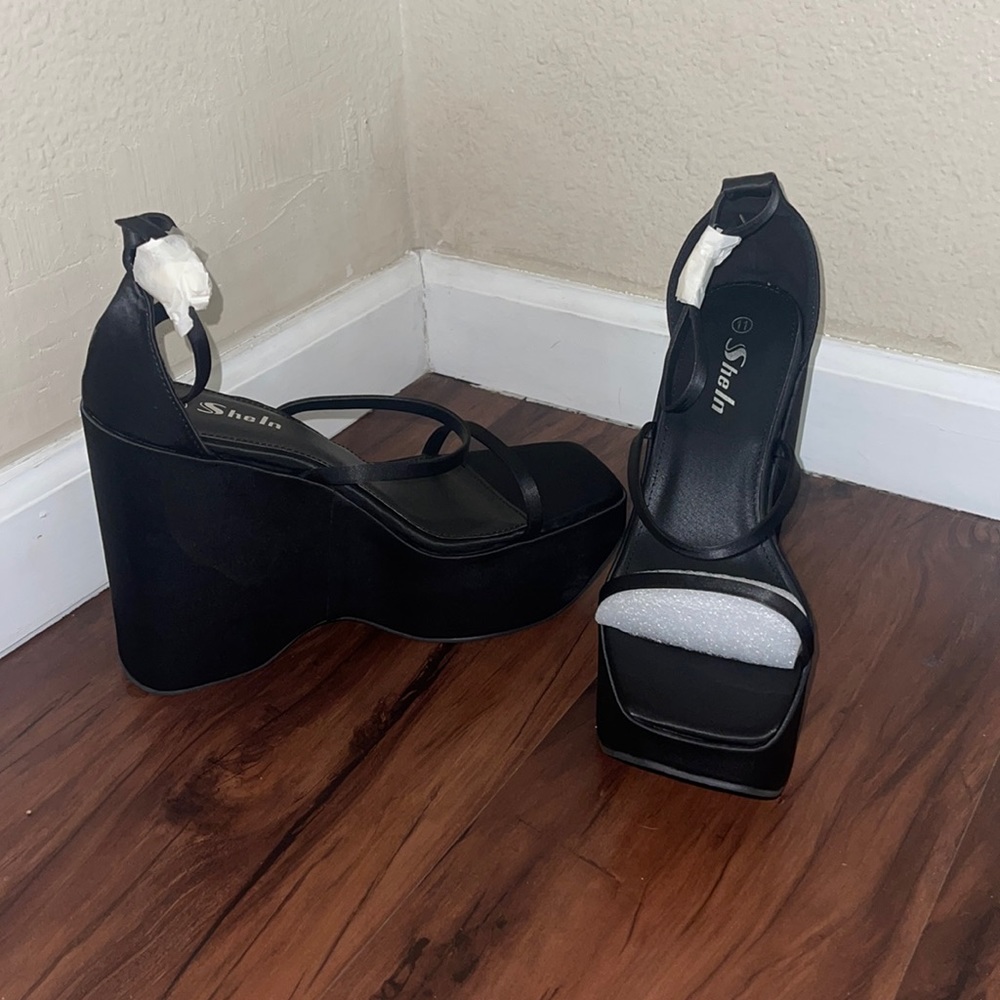 Brand new SHEIN heel wedges.